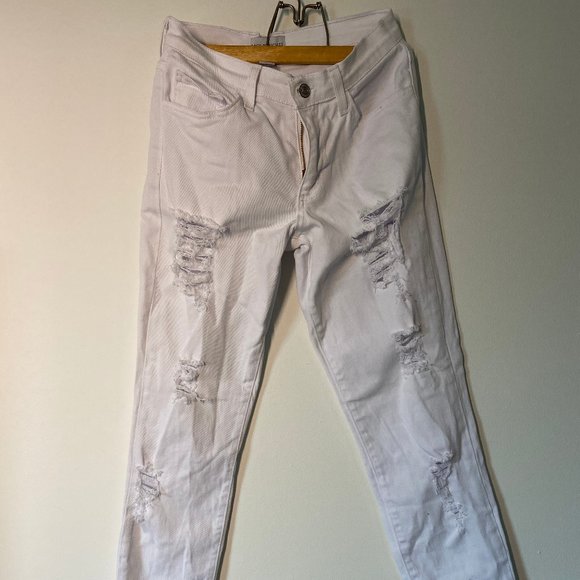 Judy Blue + Rags to Riches White Destroyed Jeans - Picture 4 of 6